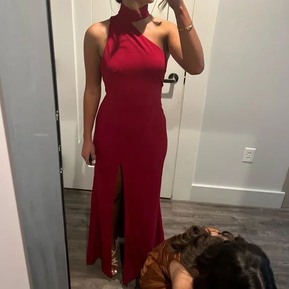 Lulu’s stunning red dress - Picture 3 of 3